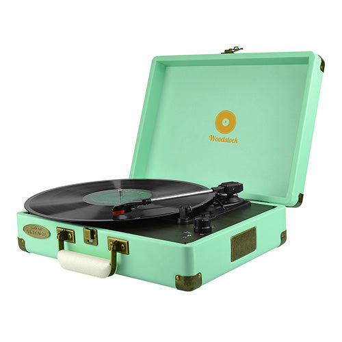 mbeat® Woodstock Retro Turntable Player TIIFFANY BLUE Speakers: Built in 2 speaker Interface: Headphone jack, RCA audio out Product Weight: 2.7 kg